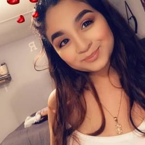 Meet your Posher, Rosa icela